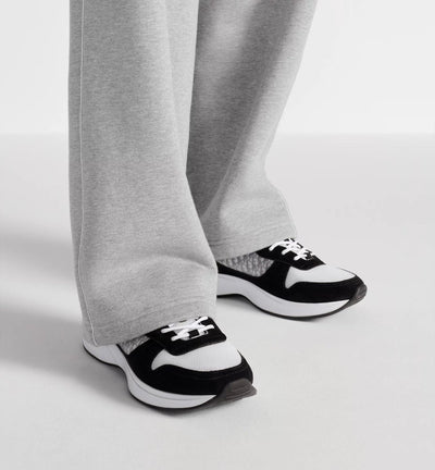 'B25' Sneaker - StyleOutlet